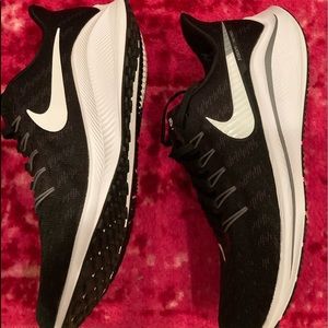 Nike Zoom Vomero 14. Women’s running sneaker. Never worn.